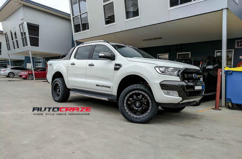 FORD-RANGER-TROPHY-MATTE-BLACK-WITH-ANTHRACITE-RING-8